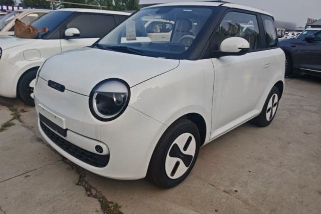 Used CHANGAN NEVO Lumin 2026 Model Treasure Edition 205km Passionate Beige Ningde