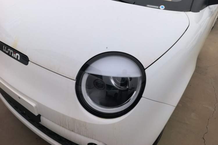 Used CHANGAN NEVO Lumin 2026 Model Treasure Edition 205km Passionate Beige Ningde Left Front Headlight
