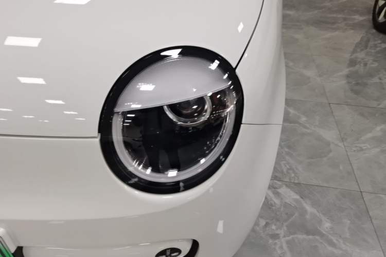 Used CHANGAN NEVO Lumin 2026 Model Treasure Edition 205km Passionate Beige Ningde Left Front Headlight