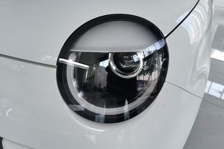 Used CHANGAN NEVO Lumin 2026 Model Treasure Edition 205km Passionate Beige Ningde Left Front Headlight