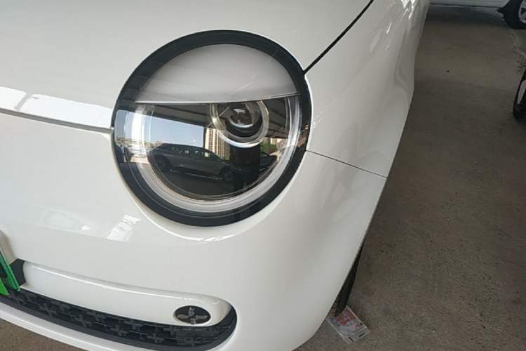 Used CHANGAN NEVO Lumin 2026 Model Treasure Edition 205km Passionate Beige Ningde Left Front Headlight