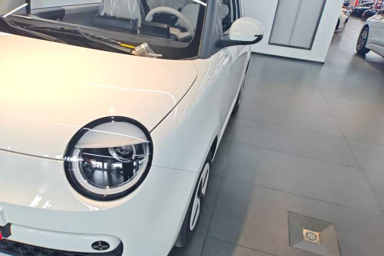 Used CHANGAN NEVO Lumin 2026 Model Treasure Edition 205km Passionate Beige Ningde Left Front Headlight