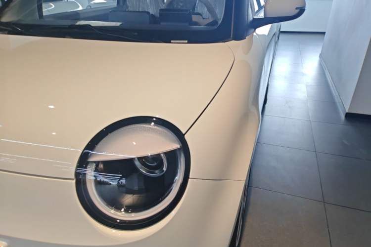 Used CHANGAN NEVO Lumin 2026 Model Treasure Edition 205km Passionate Beige Ningde Left Front Headlight