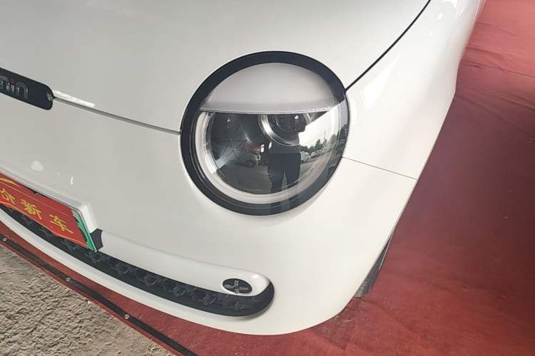 Used CHANGAN NEVO Lumin 2026 Model Treasure Edition 205km Passionate Beige Ningde Left Front Headlight