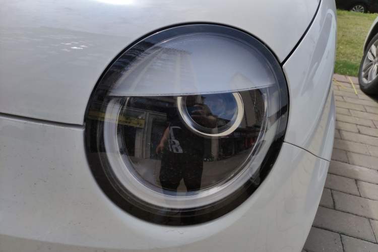 Used CHANGAN NEVO Lumin 2026 Model Treasure Edition 205km Passionate Beige Ningde Left Front Headlight