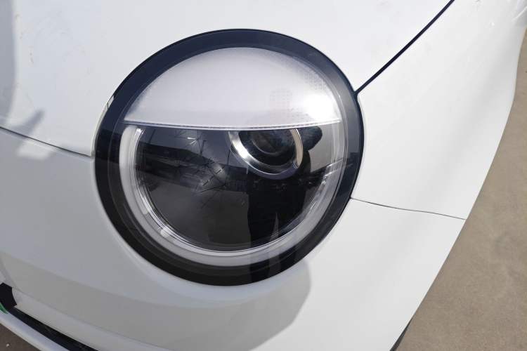 Used CHANGAN NEVO Lumin 2026 Model Treasure Edition 205km Passionate Beige Ningde Left Front Headlight