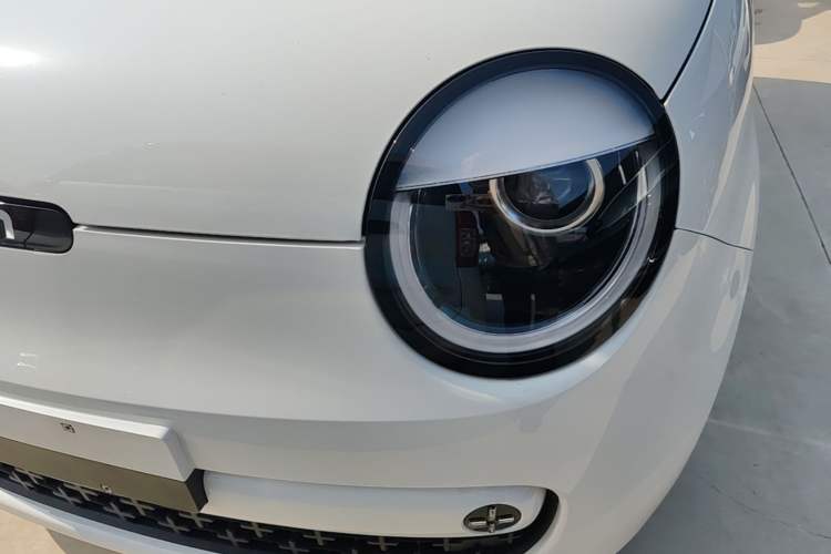 Used CHANGAN NEVO Lumin 2026 Model Treasure Edition 205km Passionate Beige Ningde Left Front Headlight