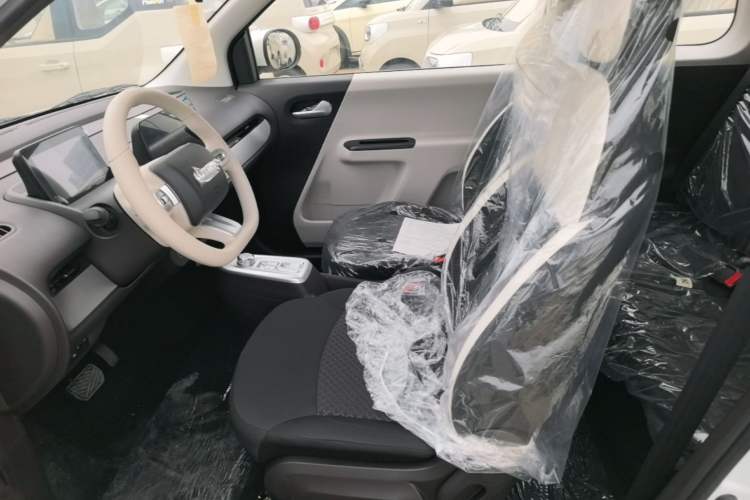 Used CHANGAN NEVO Lumin 2026 Model Treasure Edition 205km Passionate Beige Ningde Left Front Seat