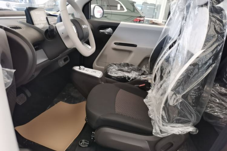 Used CHANGAN NEVO Lumin 2026 Model Treasure Edition 205km Passionate Beige Ningde Left Front Seat