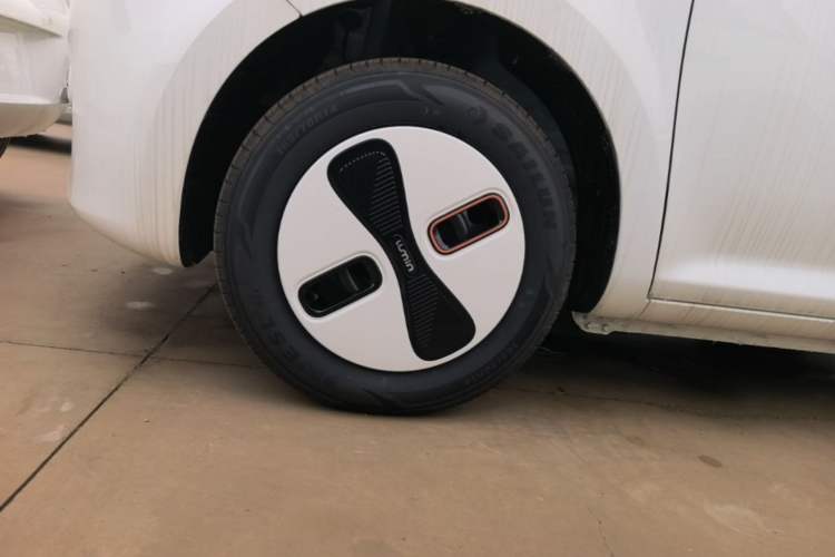 Used CHANGAN NEVO Lumin 2026 Model Treasure Edition 205km Passionate Beige Ningde Left Front Wheel Hub