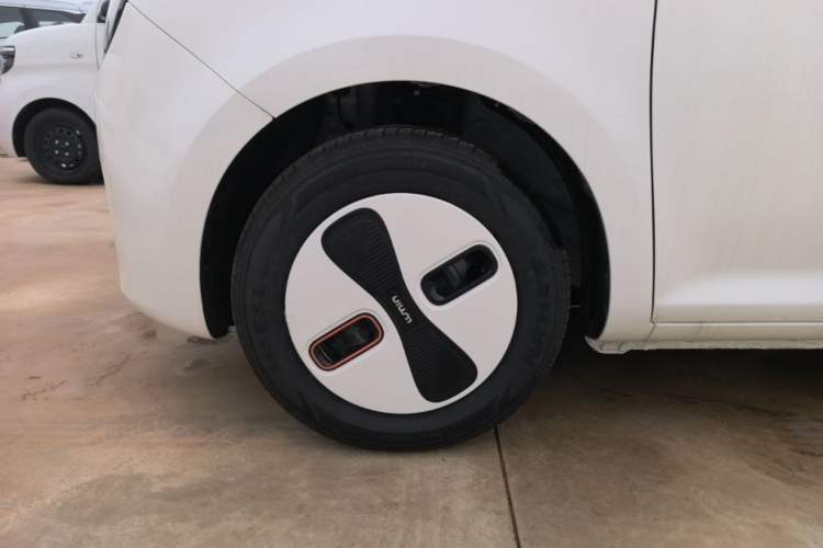 Used CHANGAN NEVO Lumin 2026 Model Treasure Edition 205km Passionate Beige Ningde Left Front Wheel Hub