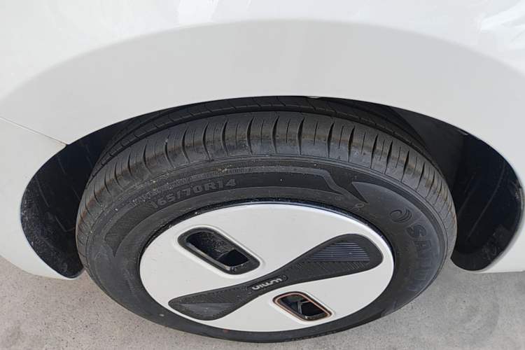 Used CHANGAN NEVO Lumin 2026 Model Treasure Edition 205km Passionate Beige Ningde Left Front Wheel Hub
