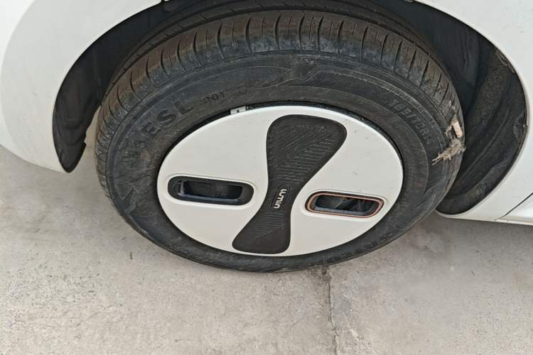 Used CHANGAN NEVO Lumin 2026 Model Treasure Edition 205km Passionate Beige Ningde Left Front Wheel Hub