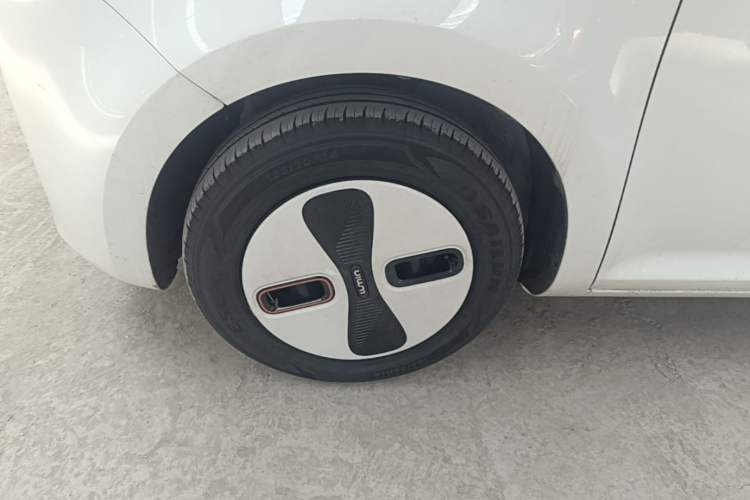 Used CHANGAN NEVO Lumin 2026 Model Treasure Edition 205km Passionate Beige Ningde Left Front Wheel Hub