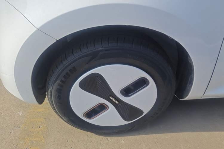 Used CHANGAN NEVO Lumin 2026 Model Treasure Edition 205km Passionate Beige Ningde Left Front Wheel Hub