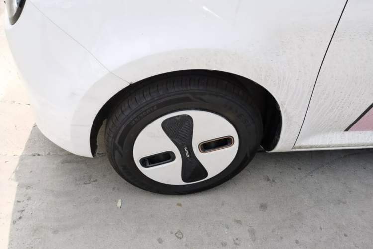 Used CHANGAN NEVO Lumin 2026 Model Treasure Edition 205km Passionate Beige Ningde Left Front Wheel Hub