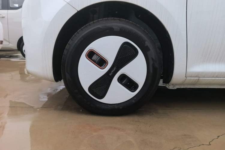 Used CHANGAN NEVO Lumin 2026 Model Treasure Edition 205km Passionate Beige Ningde Left Front Wheel Hub