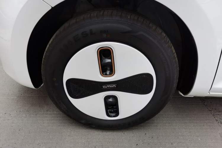 Used CHANGAN NEVO Lumin 2026 Model Treasure Edition 205km Passionate Beige Ningde Left Front Wheel Hub