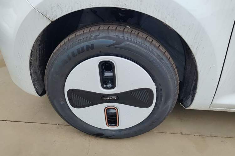 Used CHANGAN NEVO Lumin 2026 Model Treasure Edition 205km Passionate Beige Ningde Left Front Wheel Hub