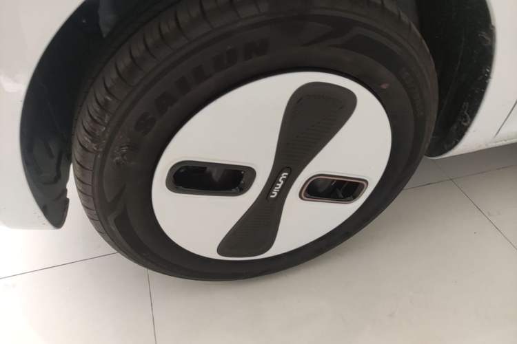 Used CHANGAN NEVO Lumin 2026 Model Treasure Edition 205km Passionate Beige Ningde Left Front Wheel Hub