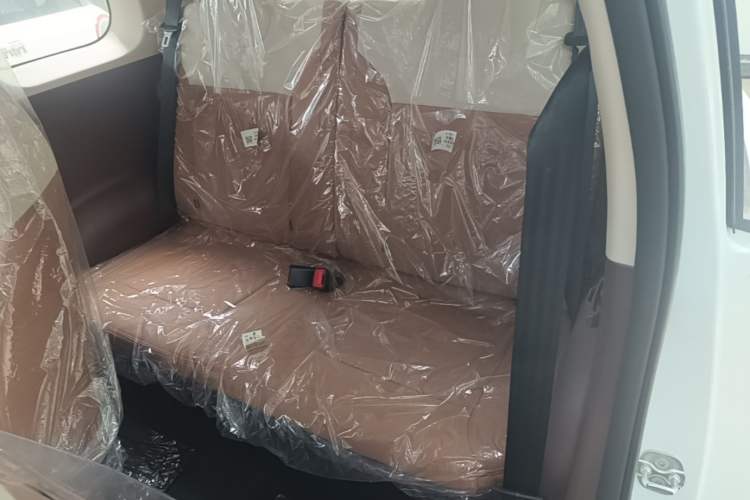 Used CHANGAN NEVO Lumin 2026 Model Treasure Edition 205km Passionate Beige Ningde Left Rear Seat