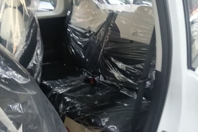Used CHANGAN NEVO Lumin 2026 Model Treasure Edition 205km Passionate Beige Ningde Left Rear Seat