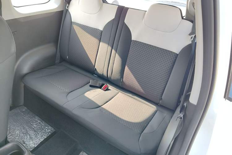 Used CHANGAN NEVO Lumin 2026 Model Treasure Edition 205km Passionate Beige Ningde Left Rear Seat