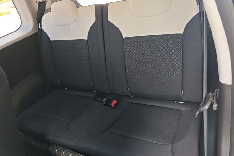 Used CHANGAN NEVO Lumin 2026 Model Treasure Edition 205km Passionate Beige Ningde Left Rear Seat