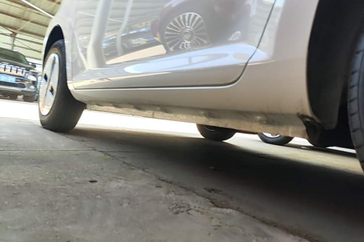 Used CHANGAN NEVO Lumin 2026 Model Treasure Edition 205km Passionate Beige Ningde Left Side Sill