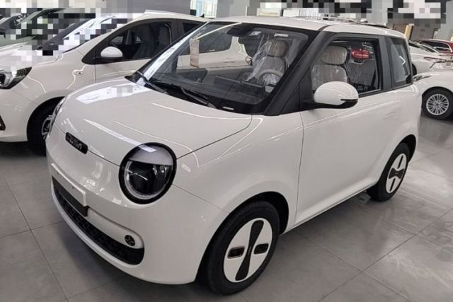 Used CHANGAN NEVO Lumin 2026 Model Treasure Edition 205km Passionate Beige Ningde