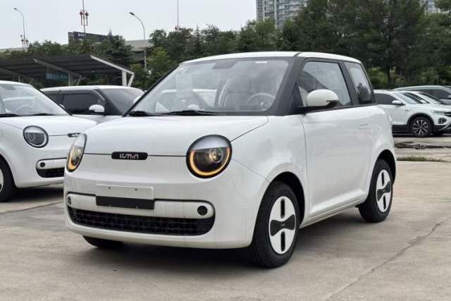 Used CHANGAN NEVO Lumin 2026 Model Treasure Edition 205km Passionate Beige Ningde