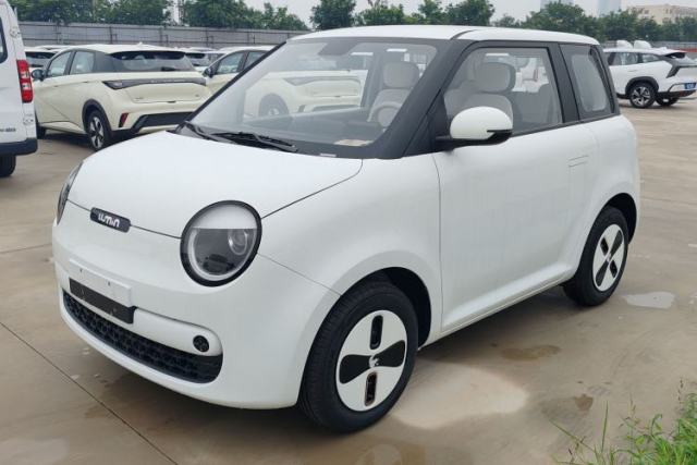 Used CHANGAN NEVO Lumin 2026 Model Treasure Edition 205km Passionate Beige Ningde