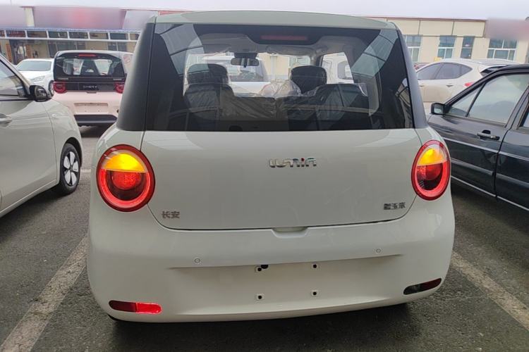 Used CHANGAN NEVO Lumin 2026 Model Treasure Edition 205km Passionate Beige Ningde Rear