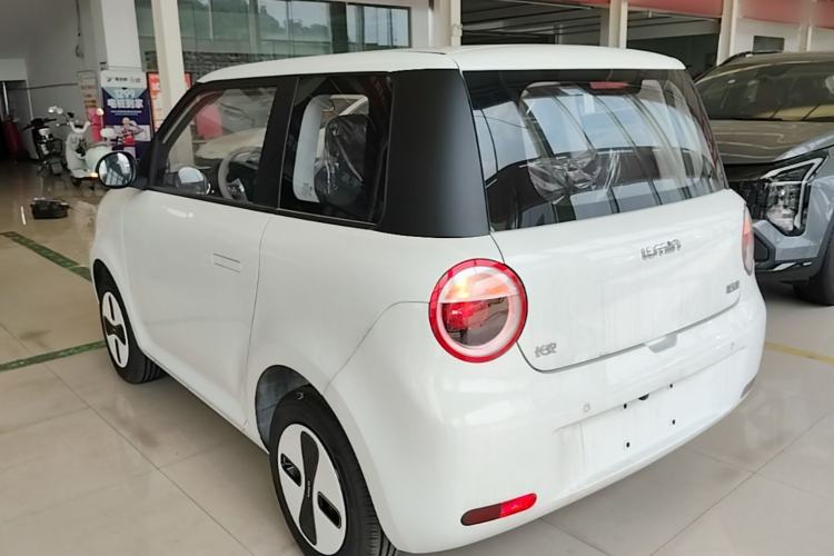 Used CHANGAN NEVO Lumin 2026 Model Treasure Edition 205km Passionate Beige Ningde Rear Left 45 Deg