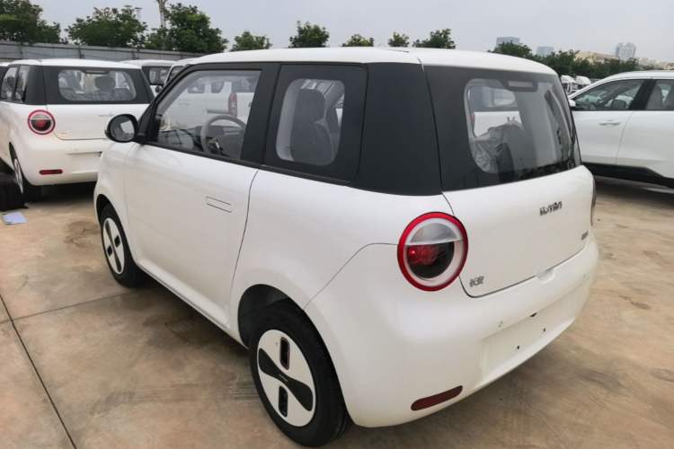 Used CHANGAN NEVO Lumin 2026 Model Treasure Edition 205km Passionate Beige Ningde Rear Left 45 Deg