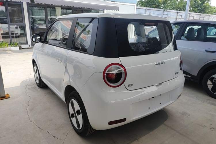 Used CHANGAN NEVO Lumin 2026 Model Treasure Edition 205km Passionate Beige Ningde Rear Left 45 Deg
