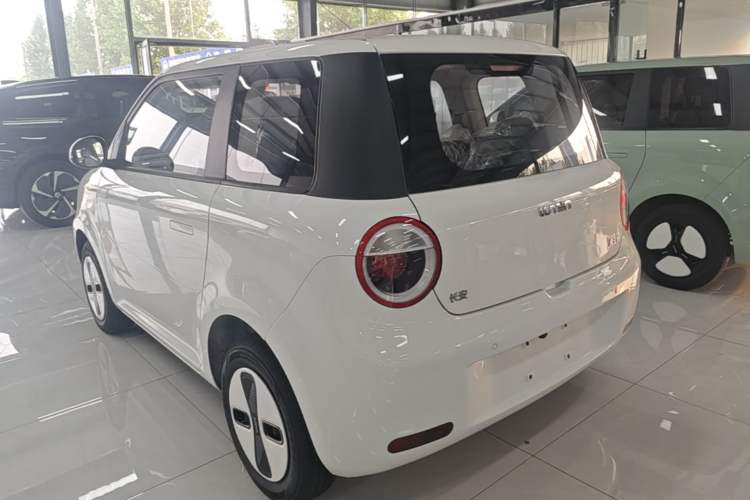 Used CHANGAN NEVO Lumin 2026 Model Treasure Edition 205km Passionate Beige Ningde Rear Left 45 Deg