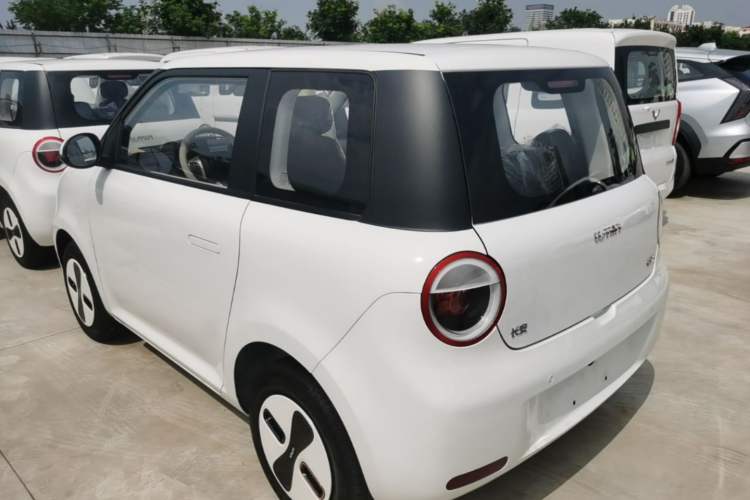 Used CHANGAN NEVO Lumin 2026 Model Treasure Edition 205km Passionate Beige Ningde Rear Left 45 Deg