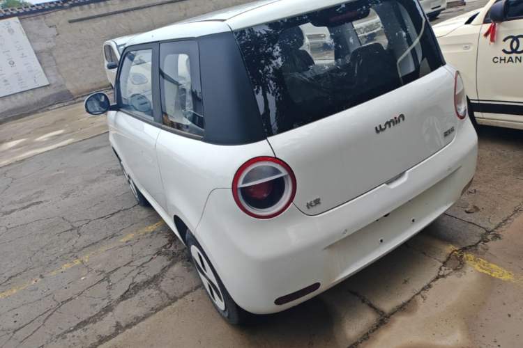 Used CHANGAN NEVO Lumin 2026 Model Treasure Edition 205km Beloved Beige Guoxuan Rear Left 45 Deg