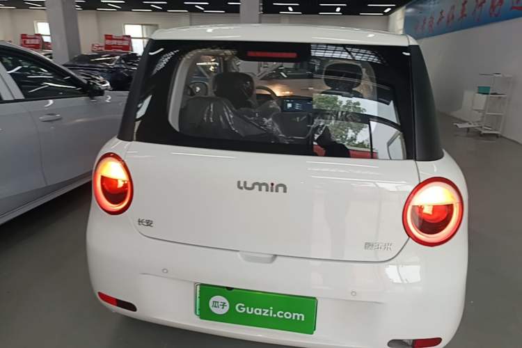 Used CHANGAN NEVO Lumin 2026 Model Treasure Edition 205km Passionate Beige Ningde Rear