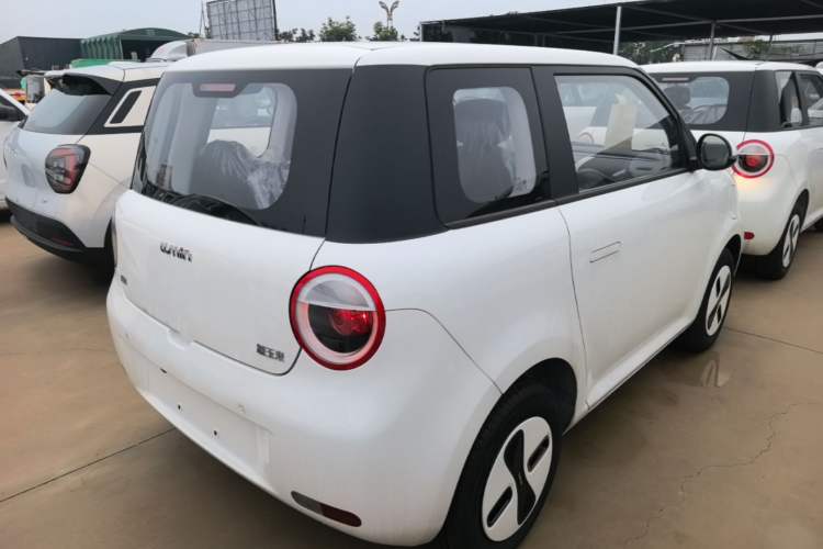 Used CHANGAN NEVO Lumin 2026 Model Treasure Edition 205km Passionate Beige Ningde Rear Right 45 Deg