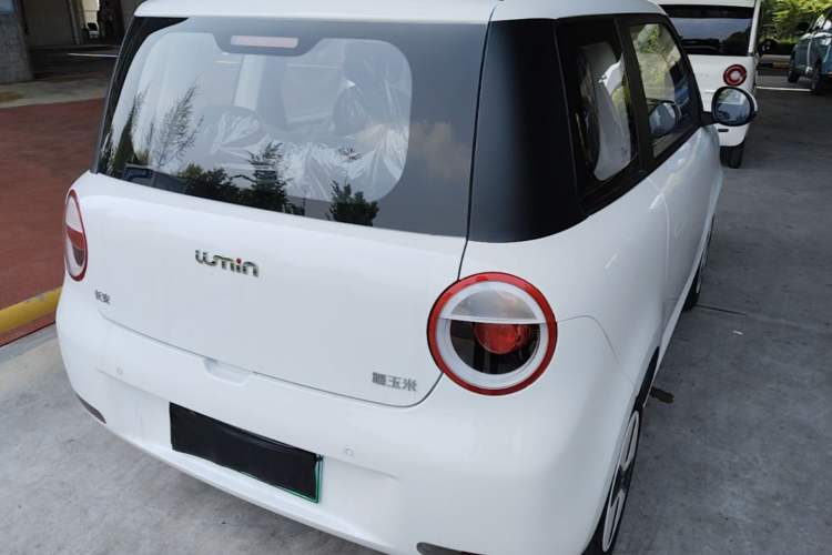 Used CHANGAN NEVO Lumin 2026 Model Treasure Edition 205km Passionate Beige Ningde Rear Right 45 Deg