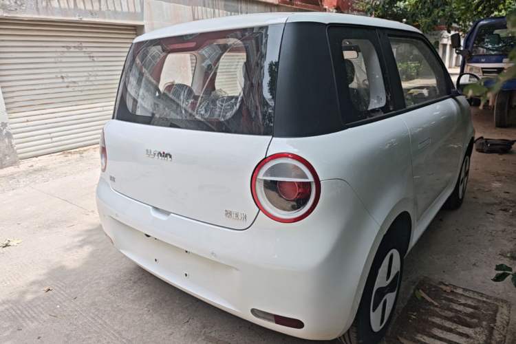 Used CHANGAN NEVO Lumin 2026 Model Treasure Edition 205km Passionate Beige Ningde Rear Right 45 Deg