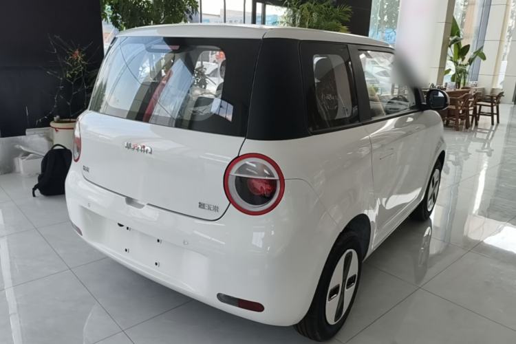 Used CHANGAN NEVO Lumin 2026 Model Treasure Edition 205km Passionate Beige Ningde Rear Right 45 Deg