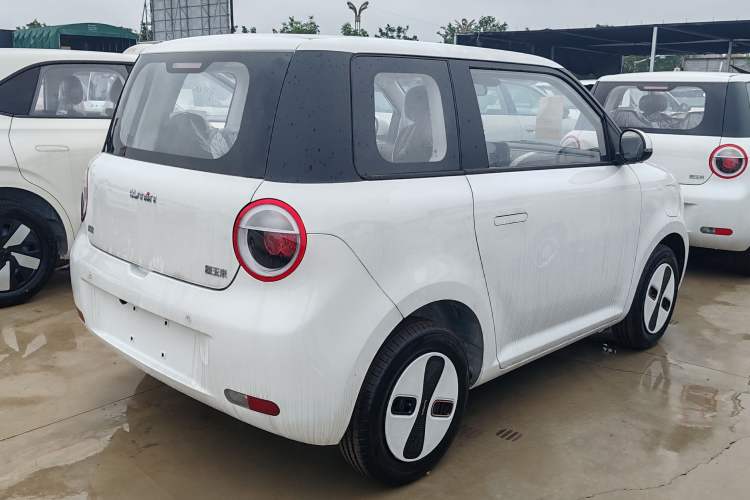 Used CHANGAN NEVO Lumin 2026 Model Treasure Edition 205km Passionate Beige Ningde Rear Right 45 Deg