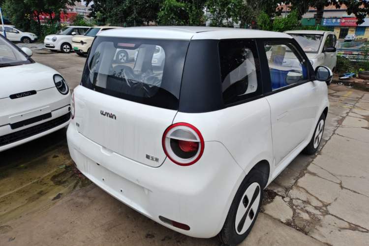 Used CHANGAN NEVO Lumin 2026 Model Treasure Edition 205km Beloved Beige Guoxuan Rear Right 45 Deg