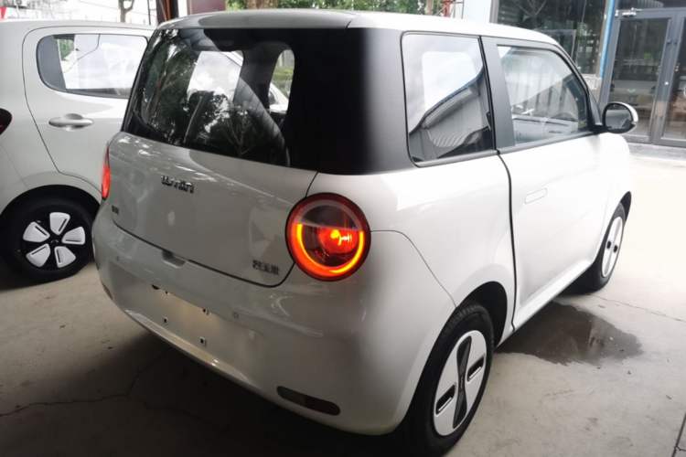 Used CHANGAN NEVO Lumin 2026 Model Treasure Edition 205km Passionate Beige Ningde Rear Right 45 Deg