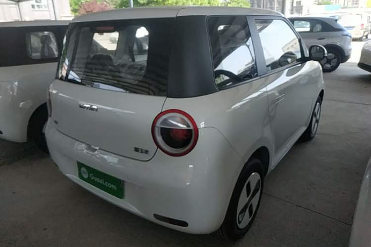Used CHANGAN NEVO Lumin 2026 Model Treasure Edition 205km Passionate Beige Ningde Rear Right 45 Deg