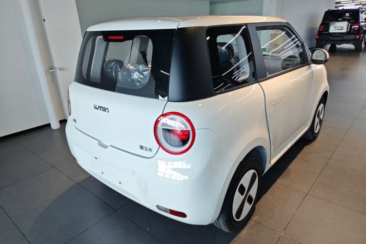 Used CHANGAN NEVO Lumin 2026 Model Treasure Edition 205km Passionate Beige Ningde Rear Right 45 Deg