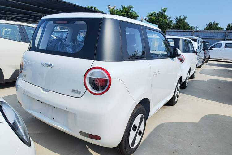 Used CHANGAN NEVO Lumin 2026 Model Treasure Edition 205km Passionate Beige Ningde Rear Right 45 Deg